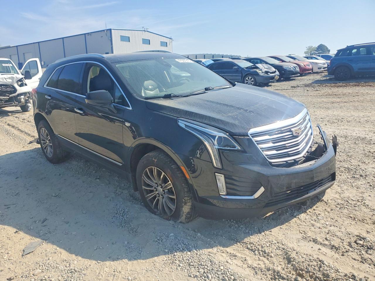 2017 CADILLAC XT5