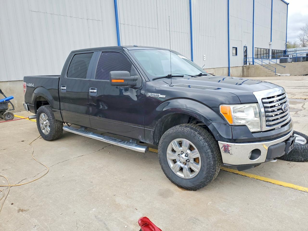 2012 FORD F-150 Lightning