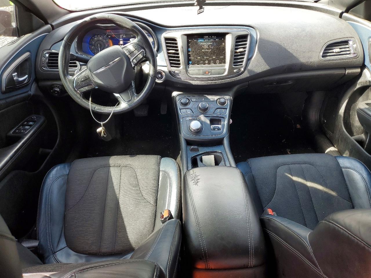 2015 CHRYSLER 200