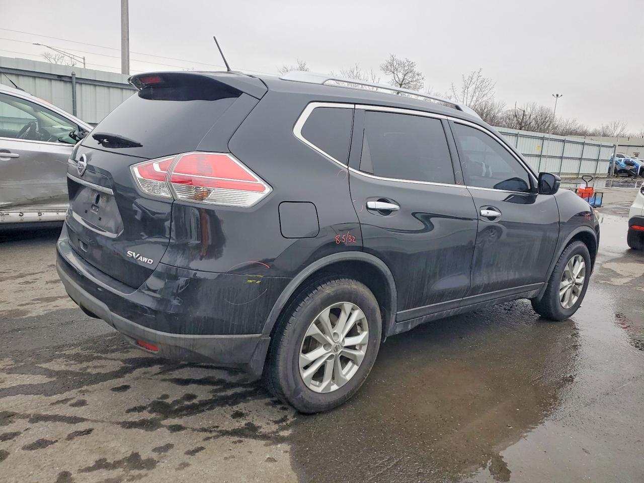 2016 NISSAN ROGUE