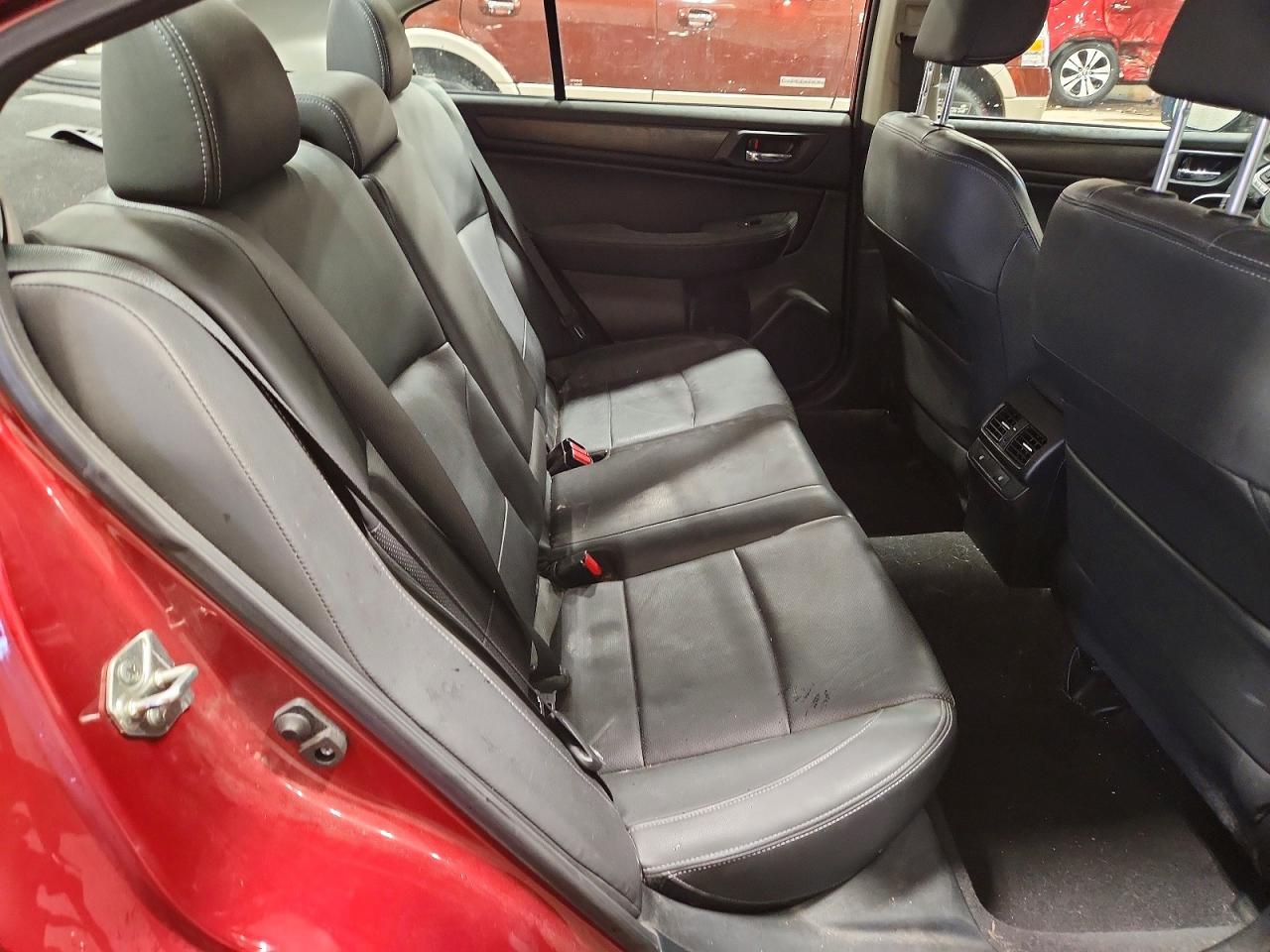 2015 SUBARU Legacy