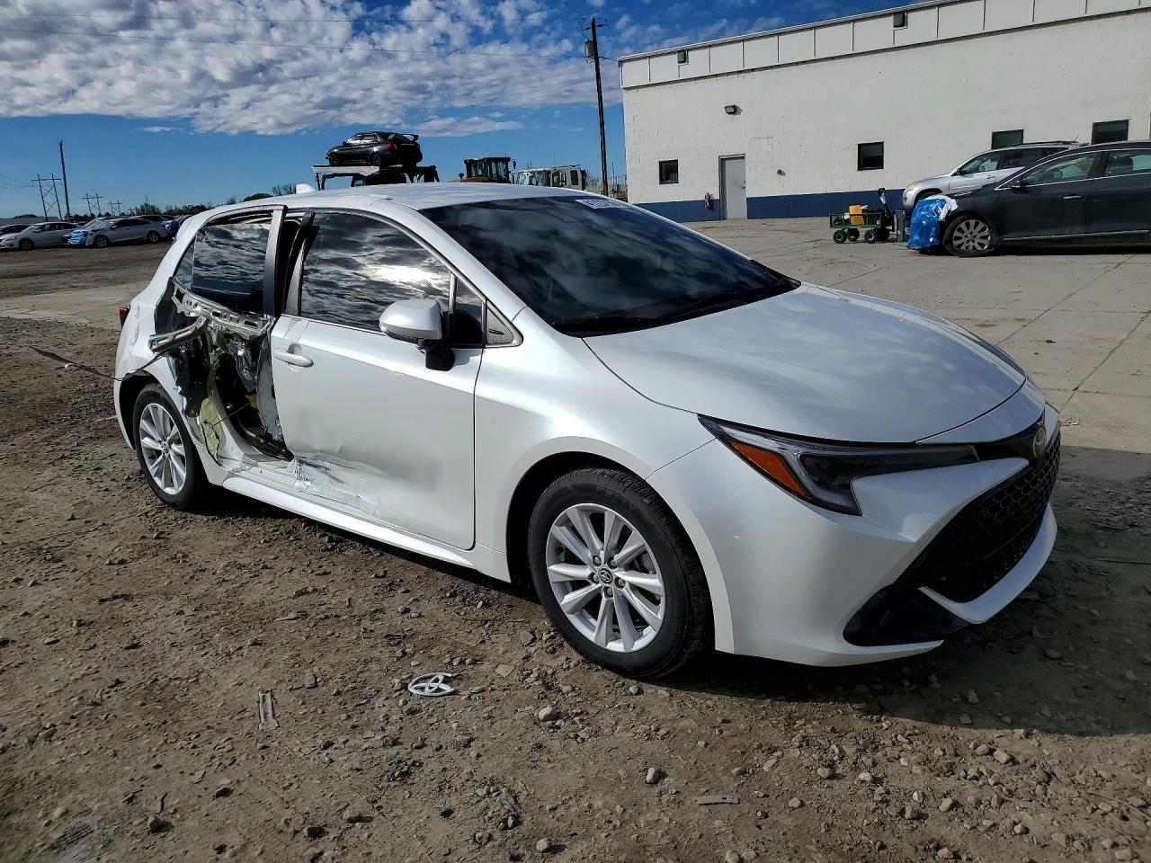 2023 TOYOTA COROLLA