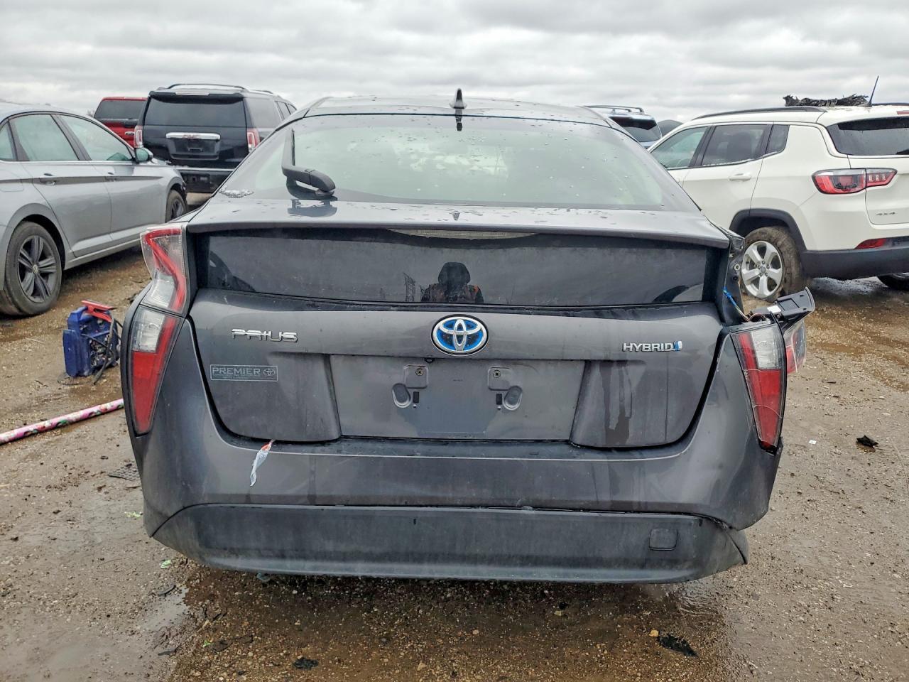 2017 TOYOTA PRIUS