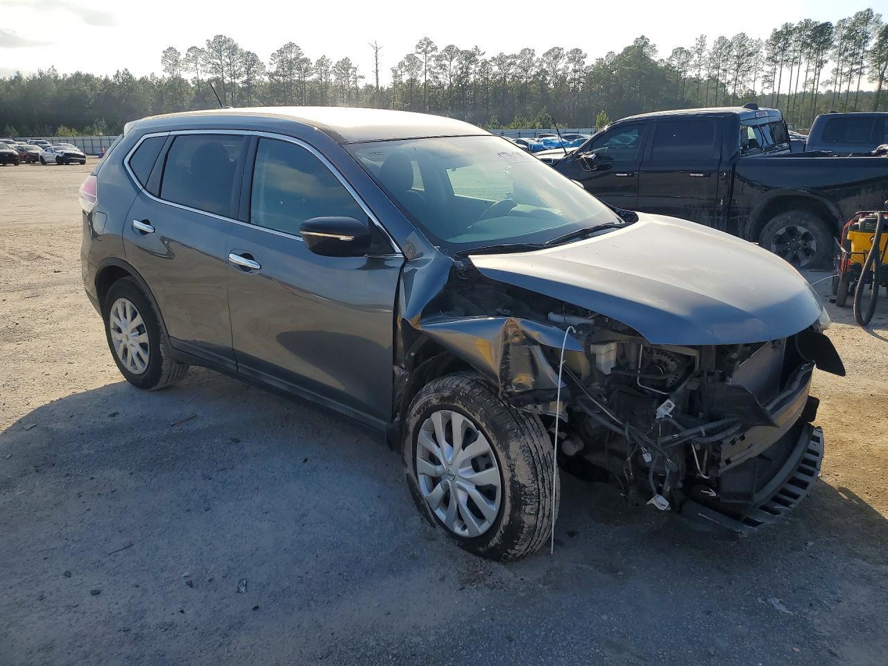 2015 NISSAN ROGUE