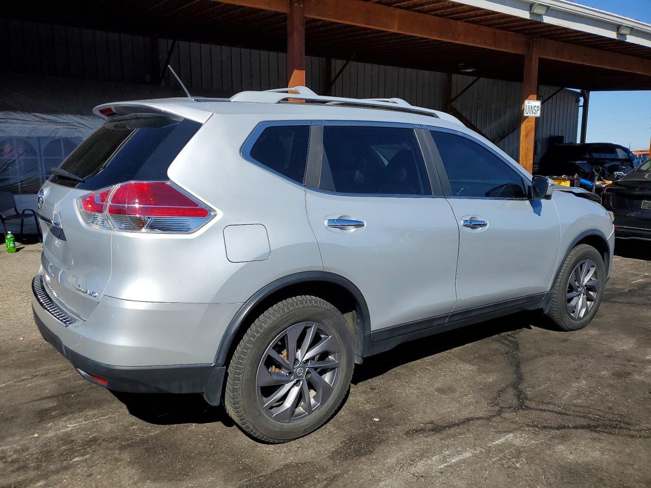 2016 NISSAN ROGUE