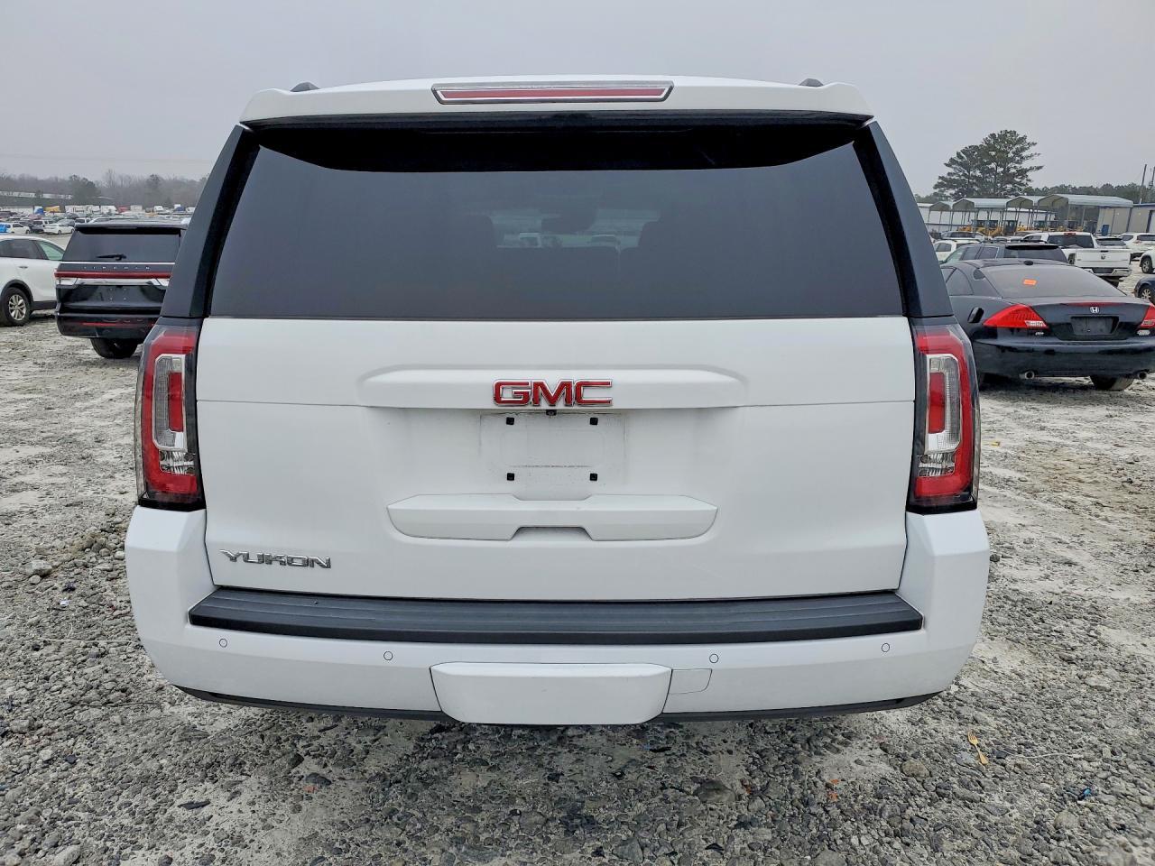 2016 GMC Yukon