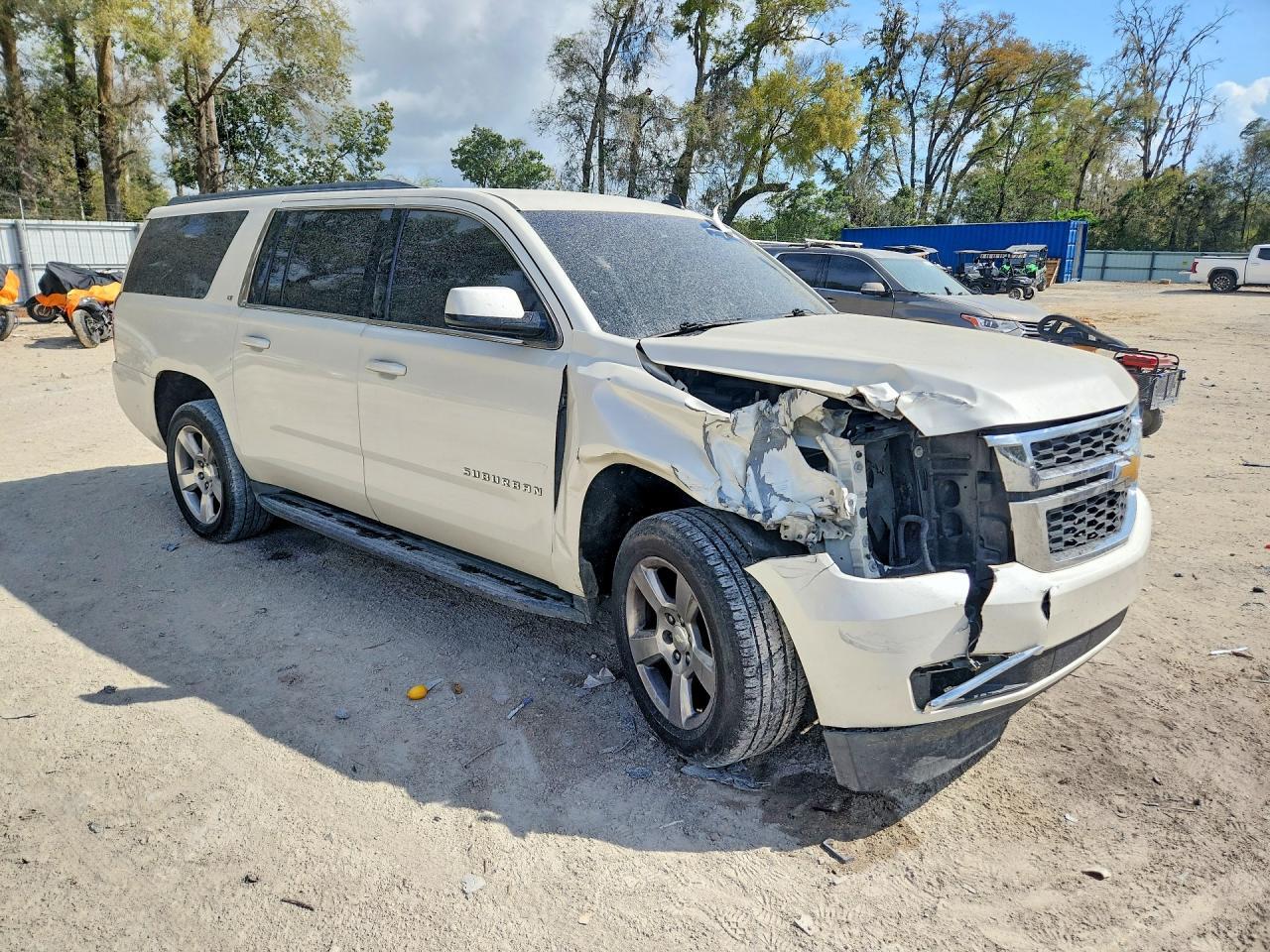 2015 CHEVROLET Suburban
