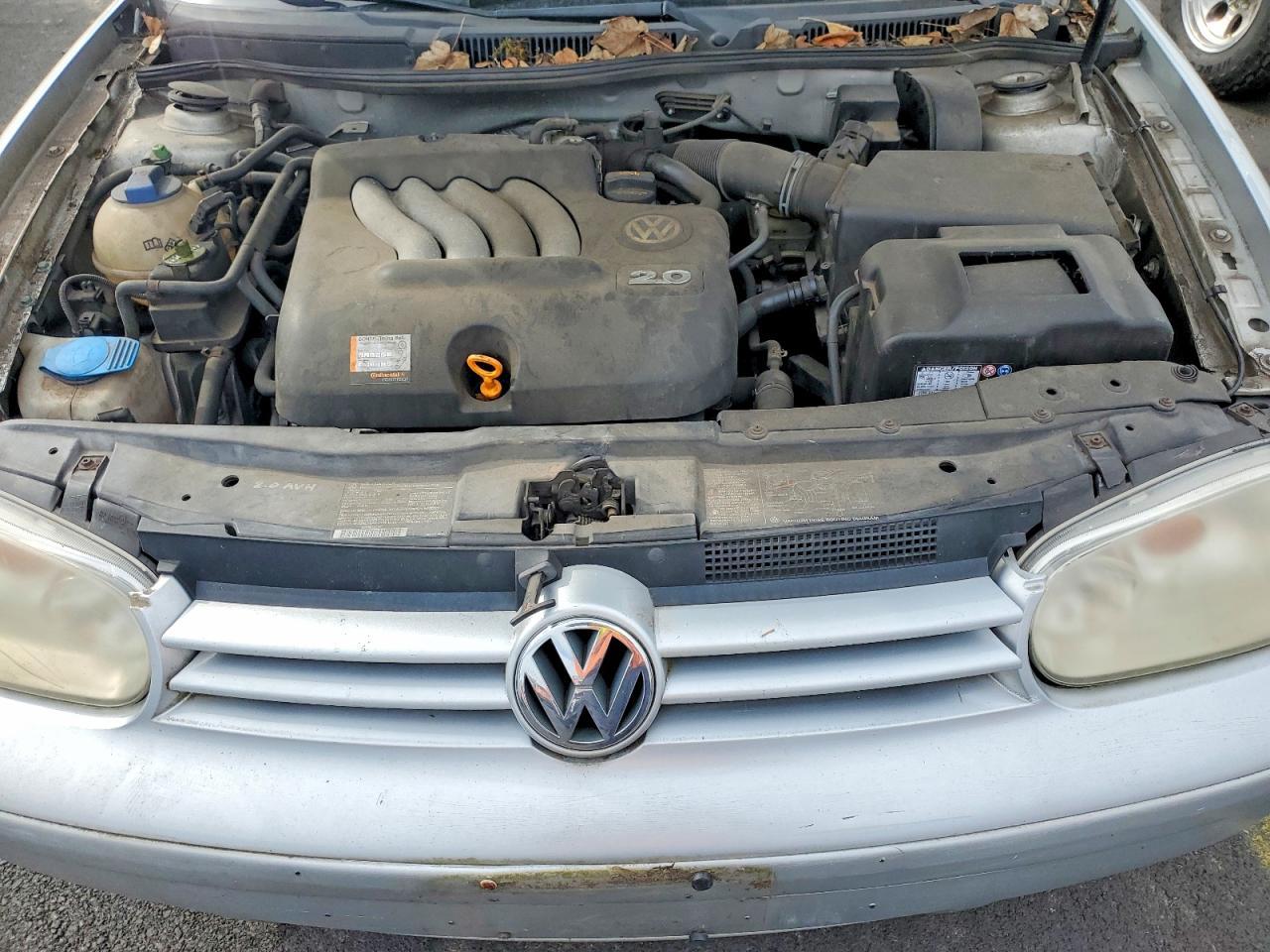 2003 VOLKSWAGEN GOLF
