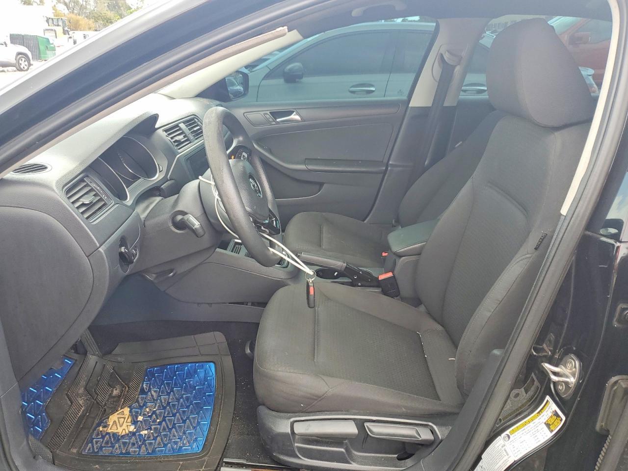 2015 VOLKSWAGEN JETTA