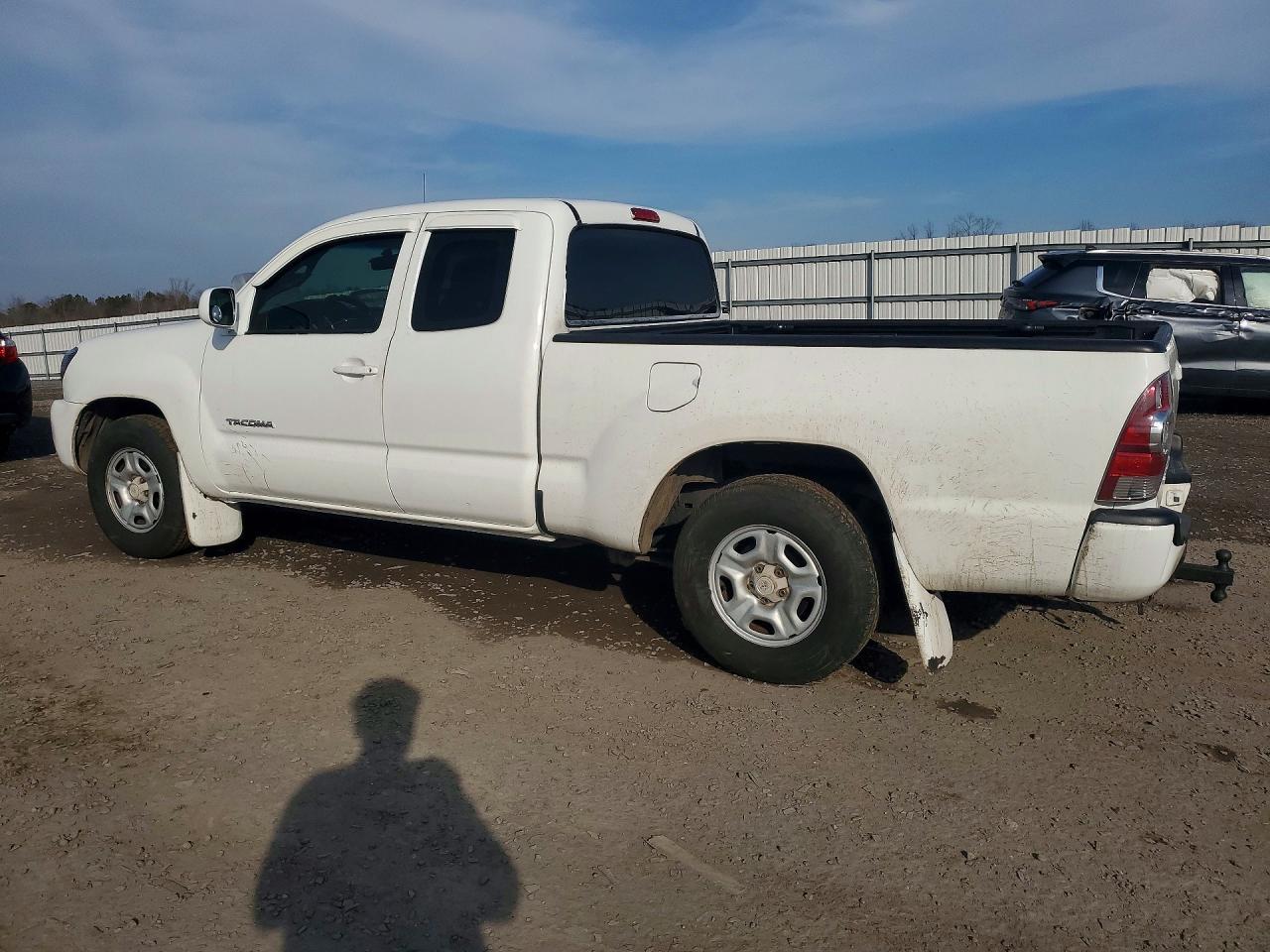 2011 TOYOTA TACOMA