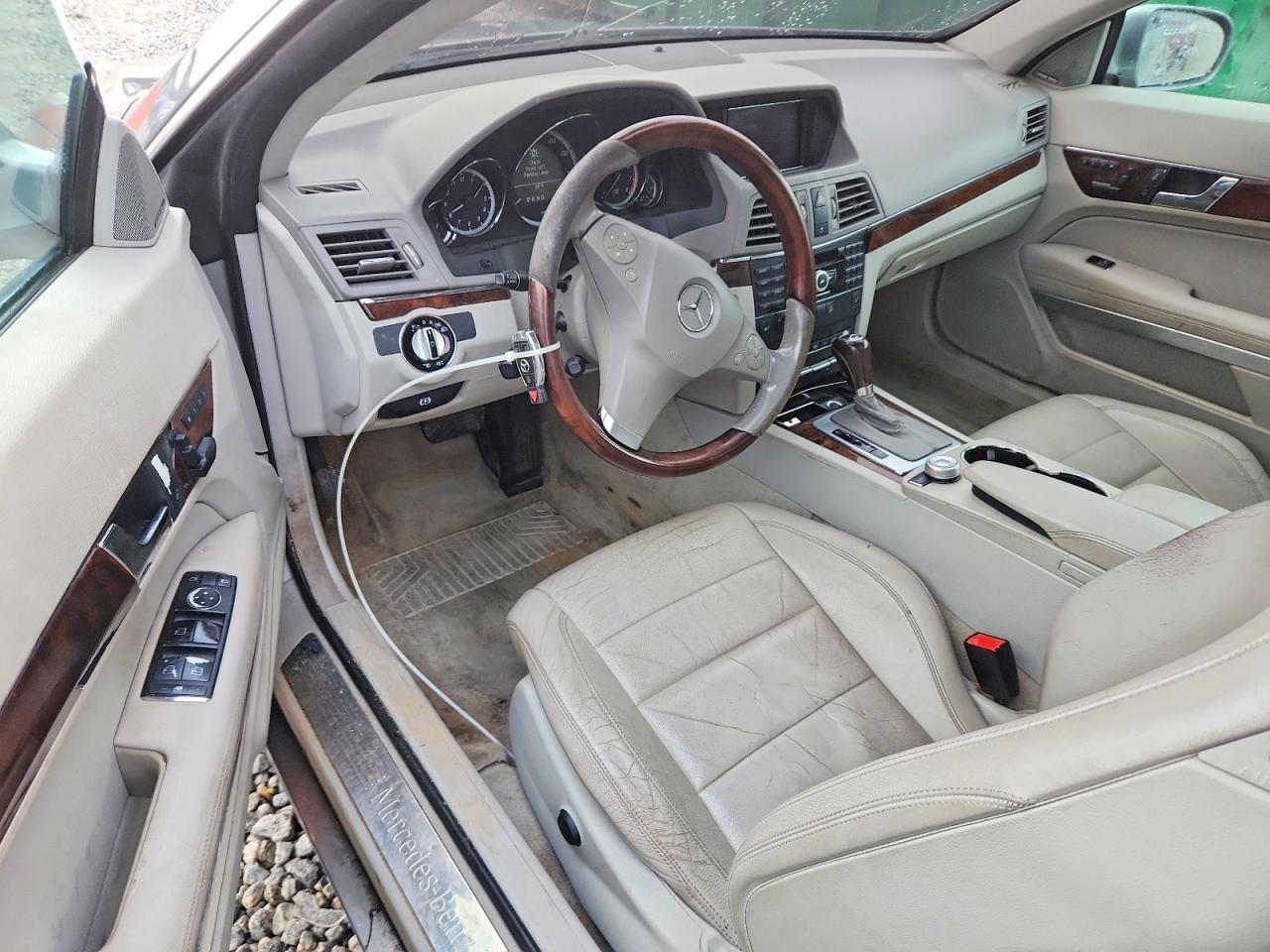 2010 MERCEDES-BENZ E-Class