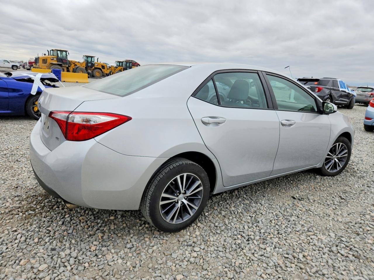 2016 TOYOTA COROLLA
