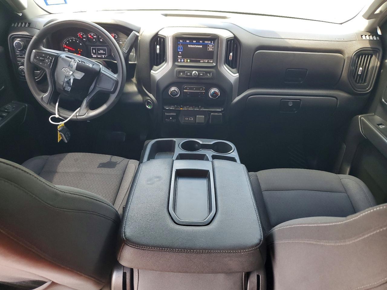 2024 CHEVROLET Silverado