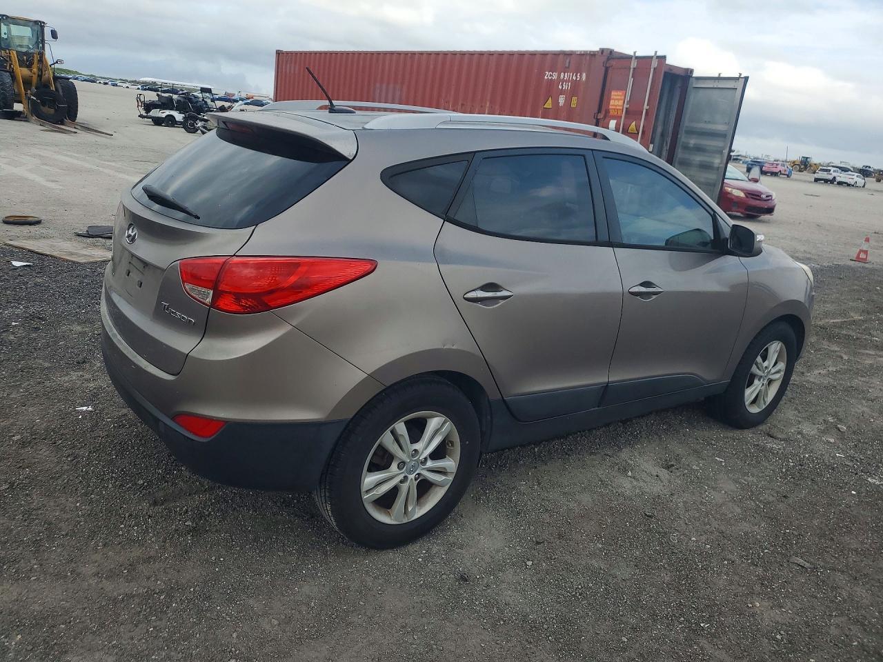 2013 HYUNDAI TUCSON