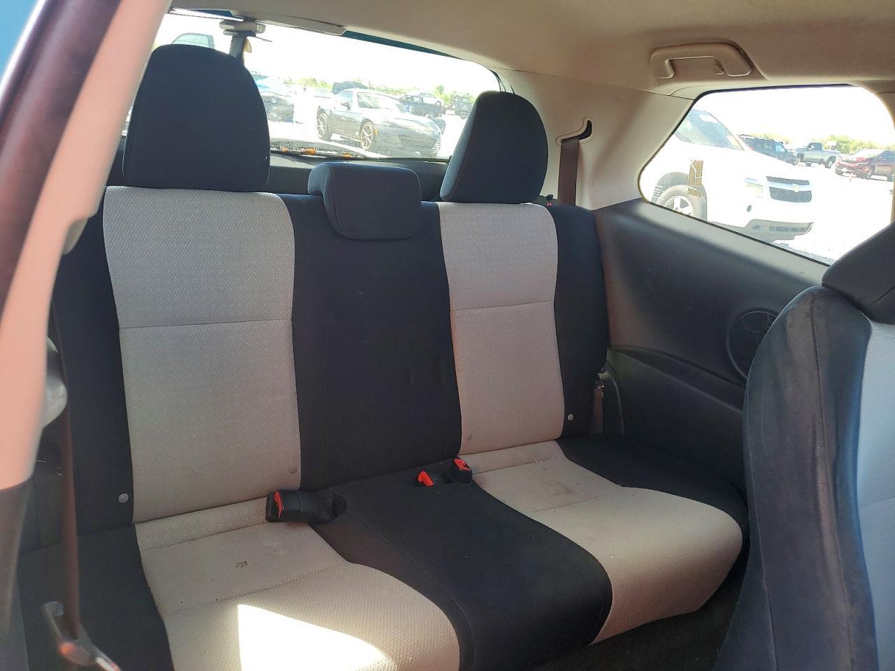 2012 TOYOTA YARIS