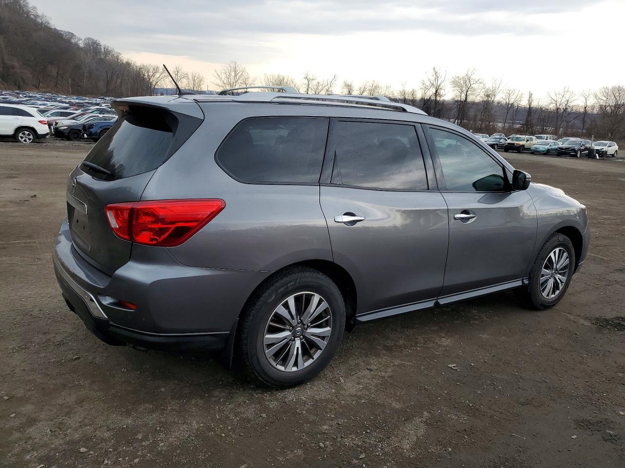 2018 NISSAN PATHFINDER
