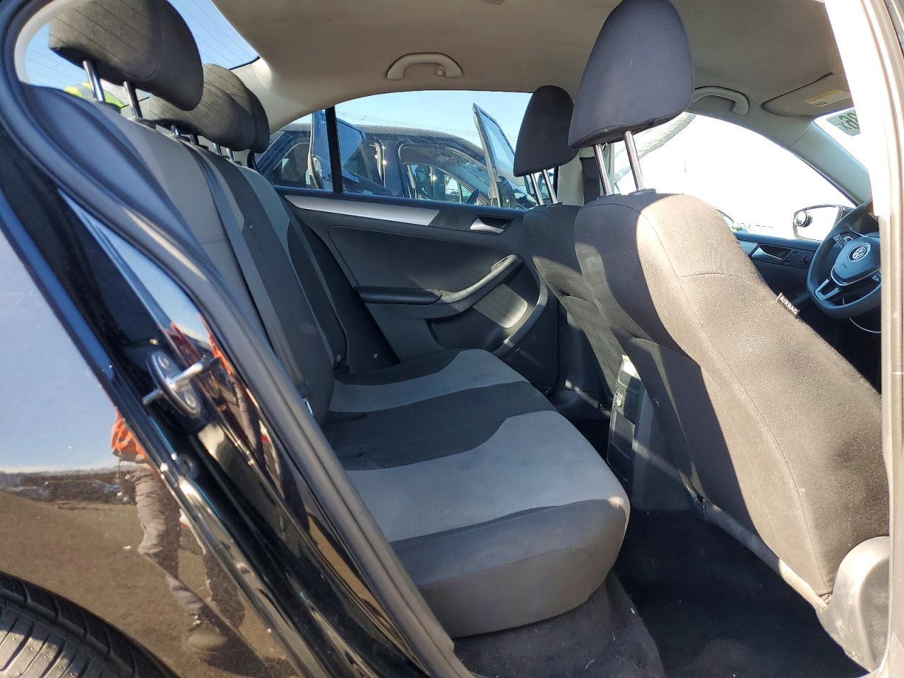 2018 VOLKSWAGEN JETTA