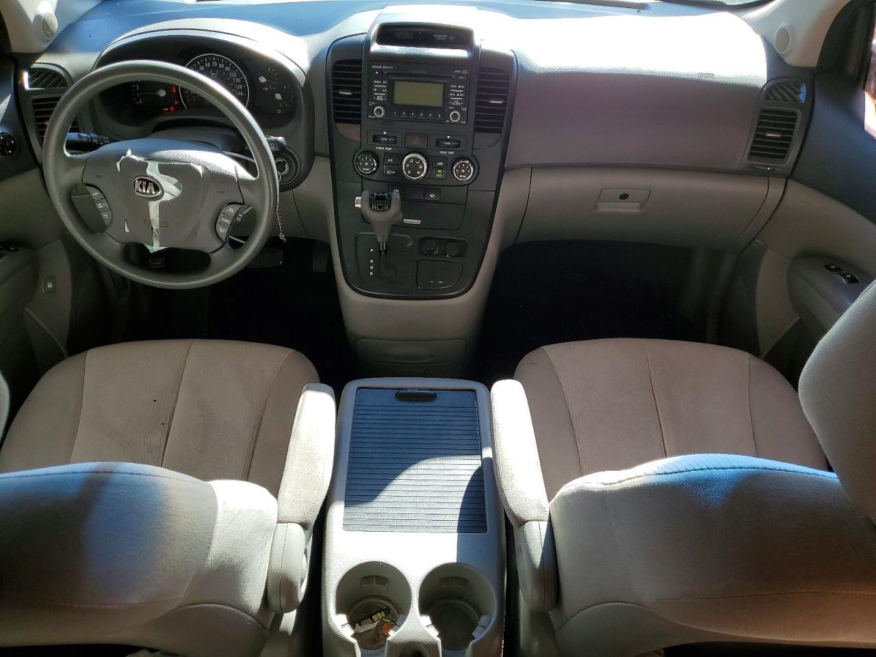 2014 KIA SEDONA