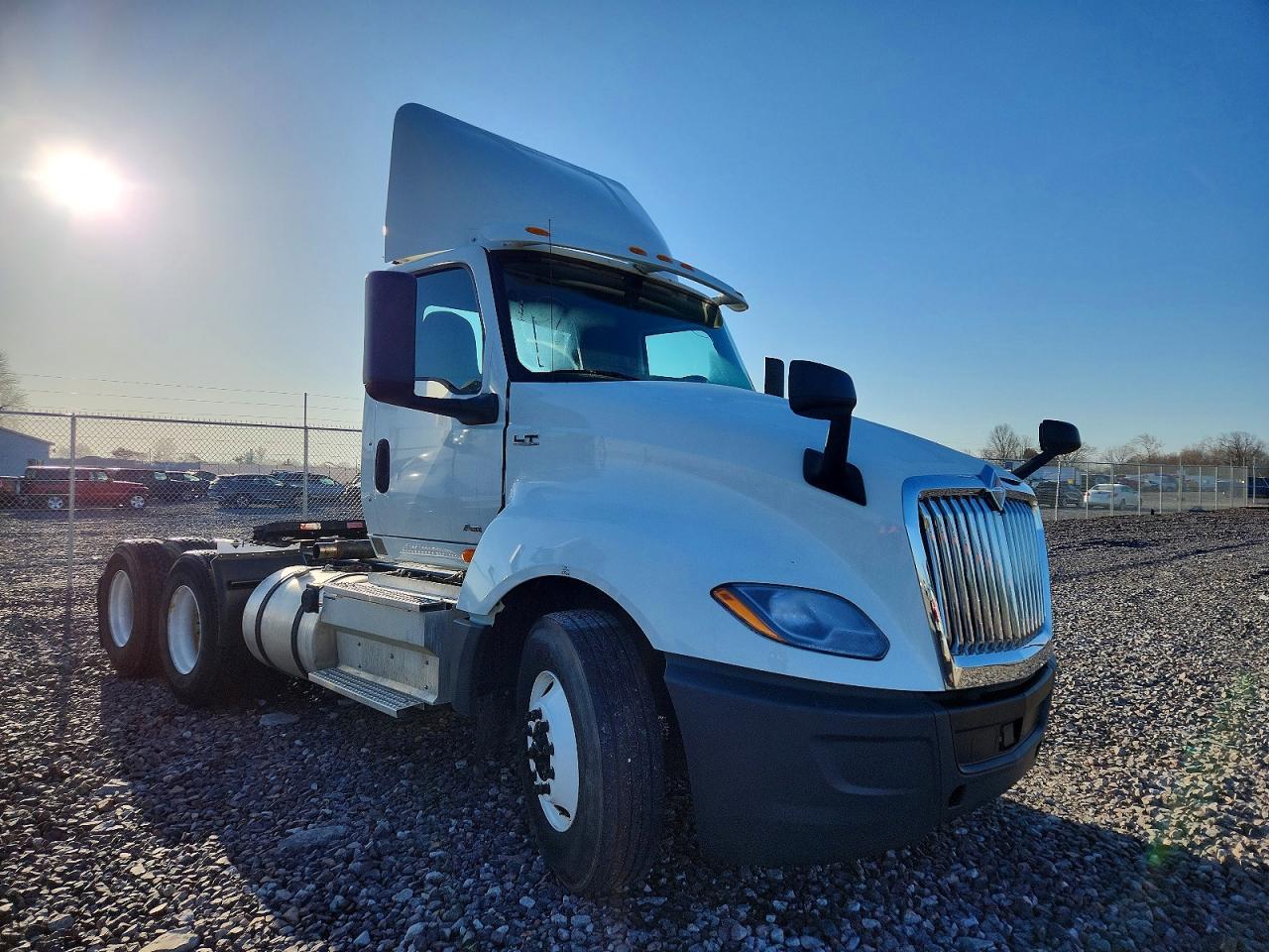 2019 INTERNATIONAL LT
