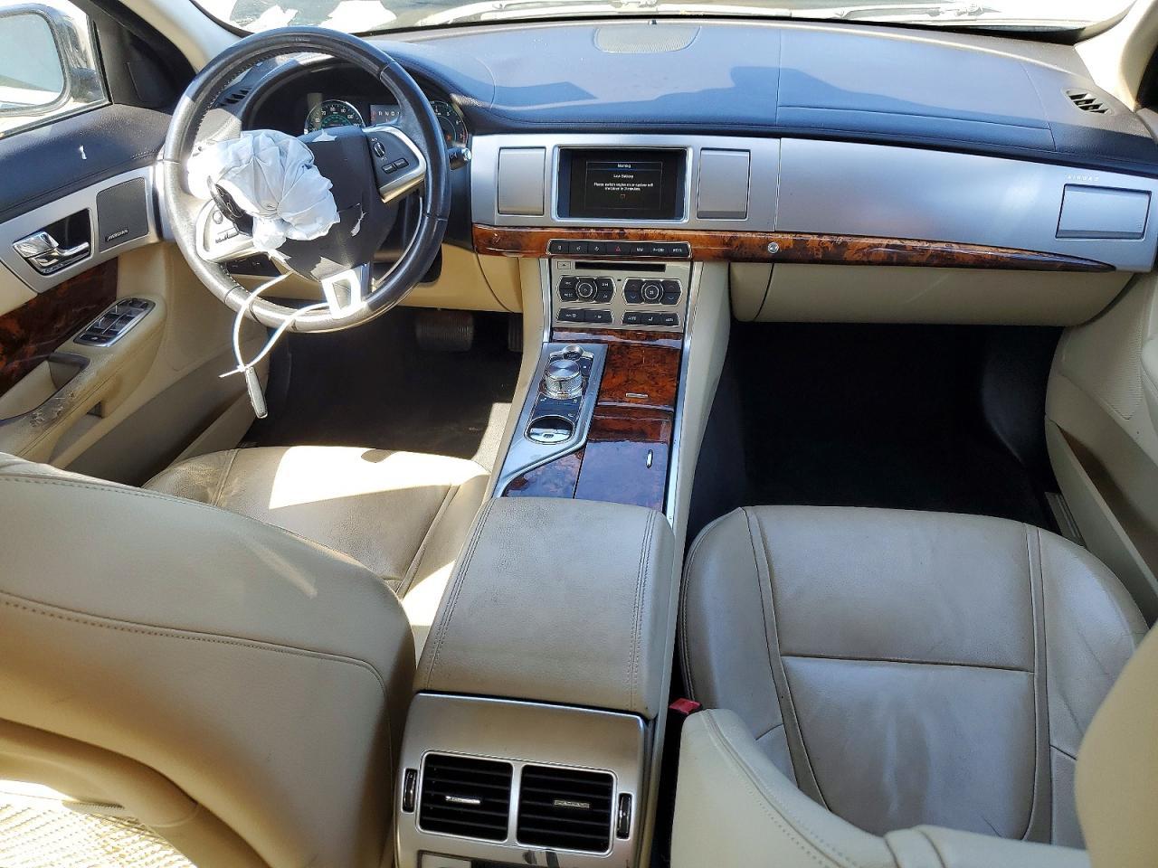 2015 JAGUAR XF