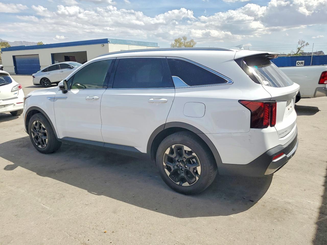 2025 KIA SORENTO