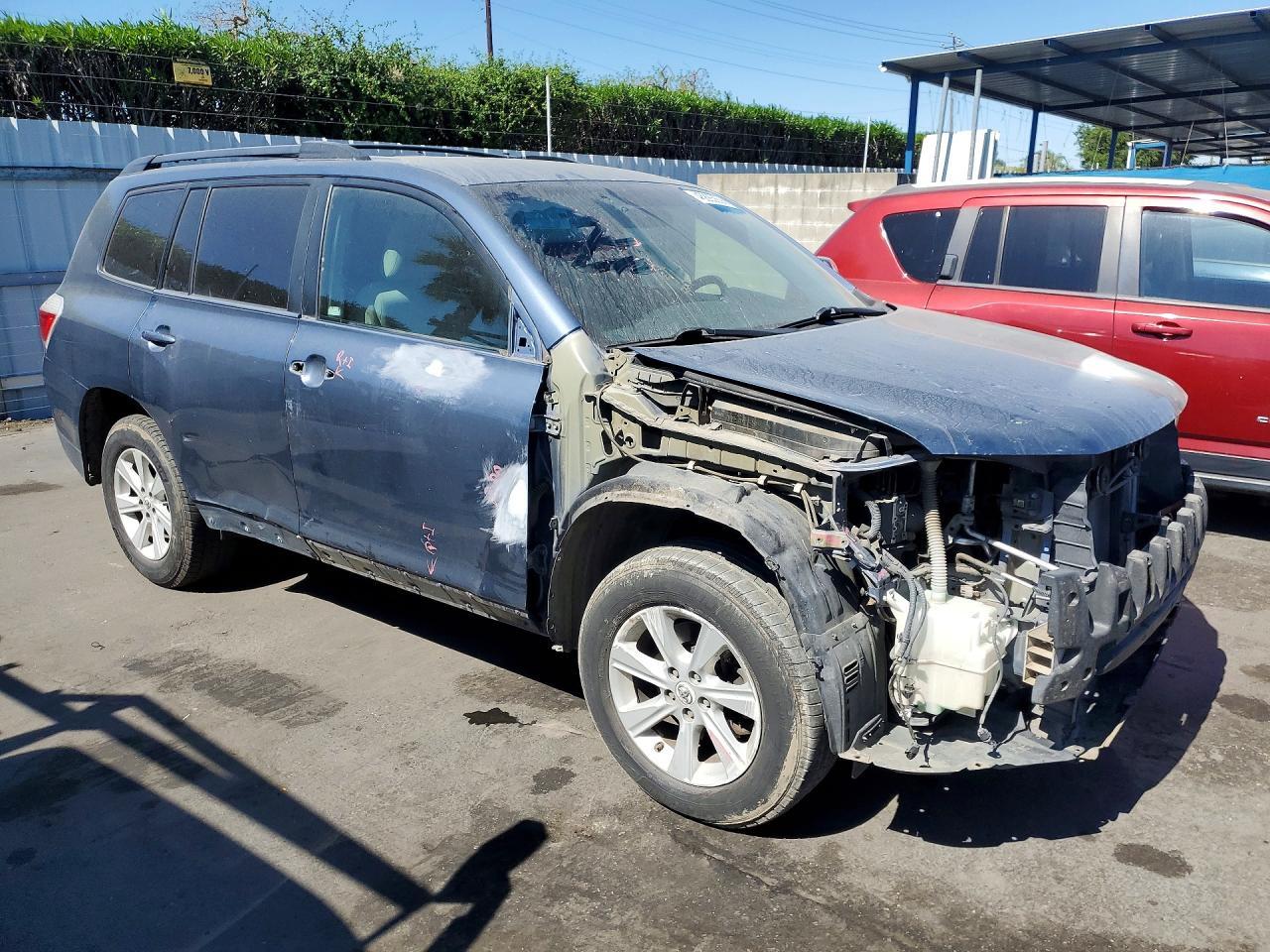 2013 TOYOTA HIGHLANDER