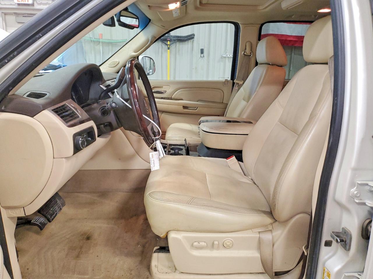 2008 CADILLAC ESCALADE