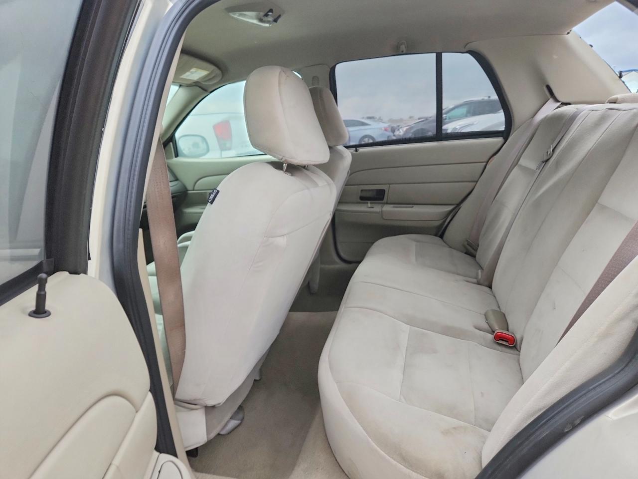 2009 FORD Crown Victoria
