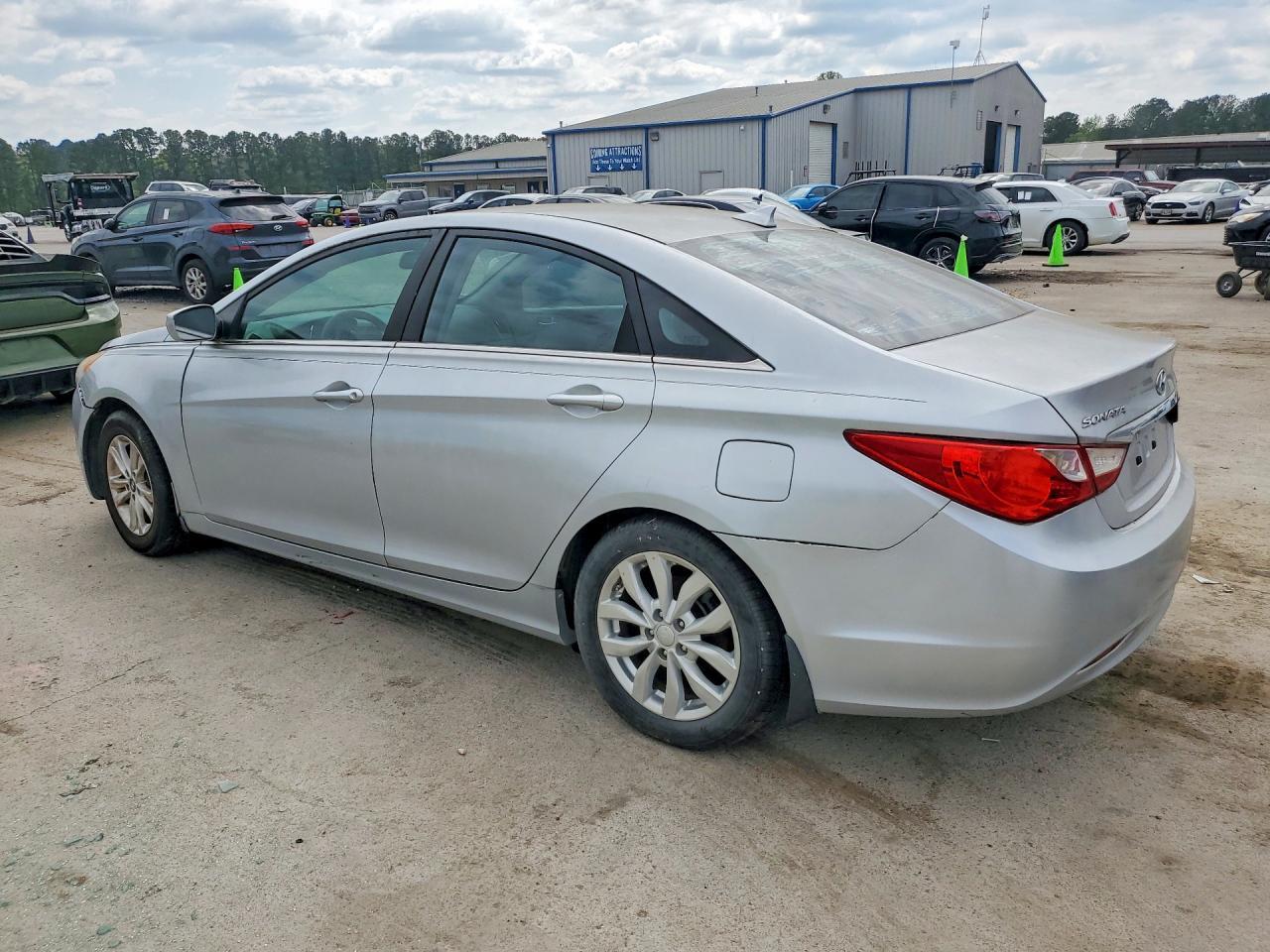 2013 HYUNDAI SONATA