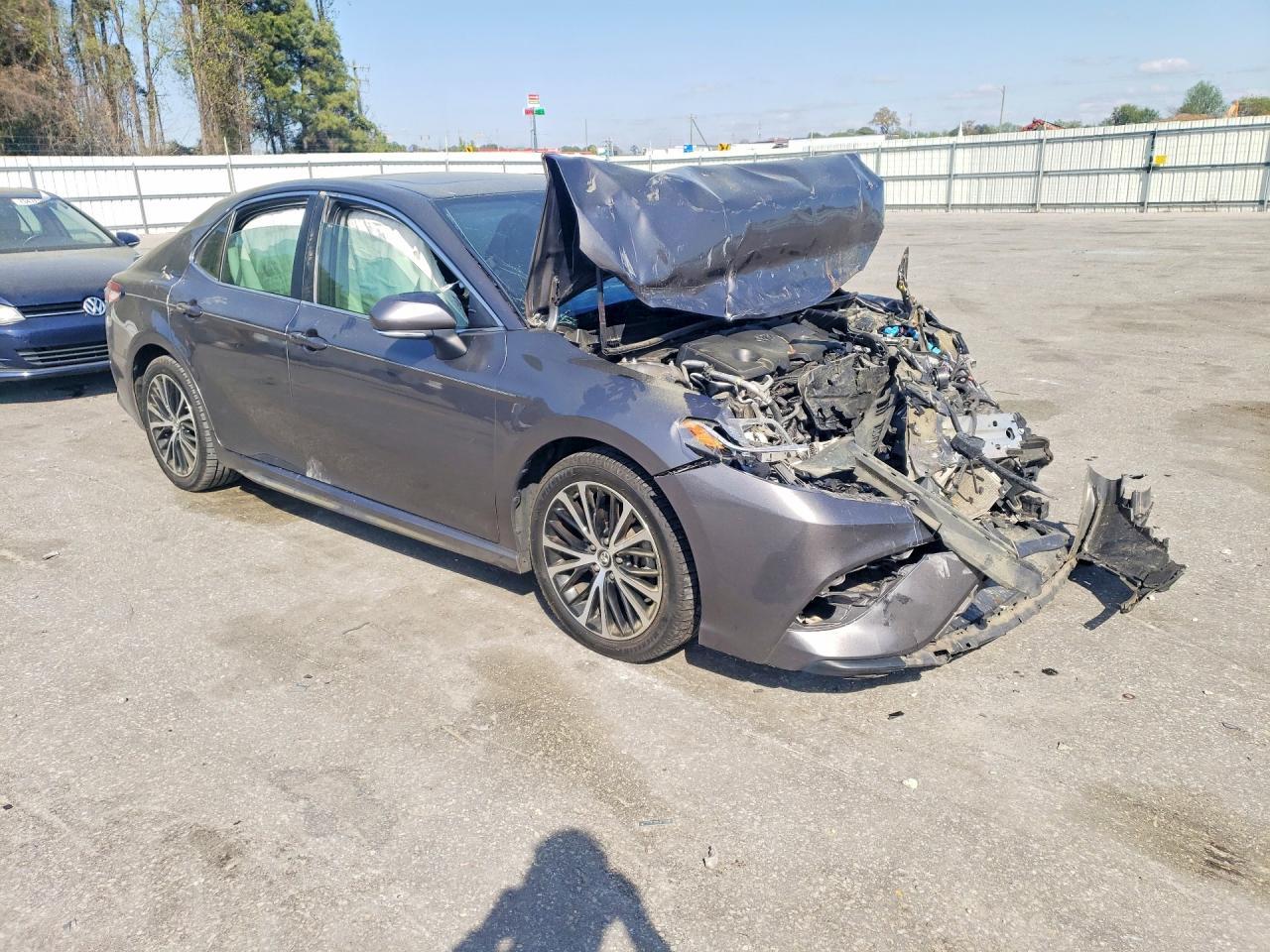 2019 TOYOTA CAMRY