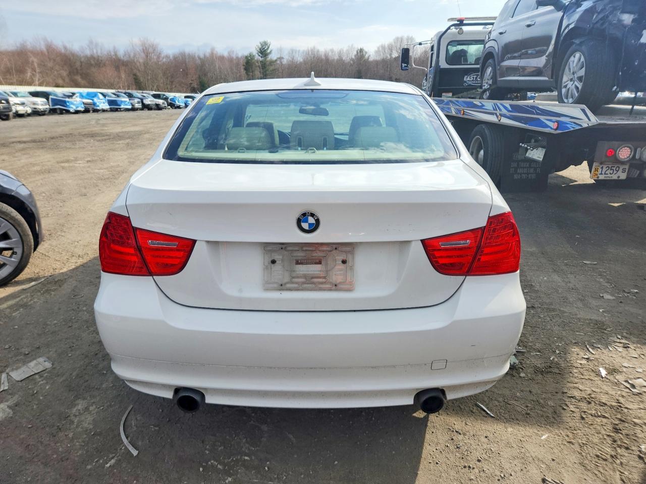 2011 BMW 3 SERIES