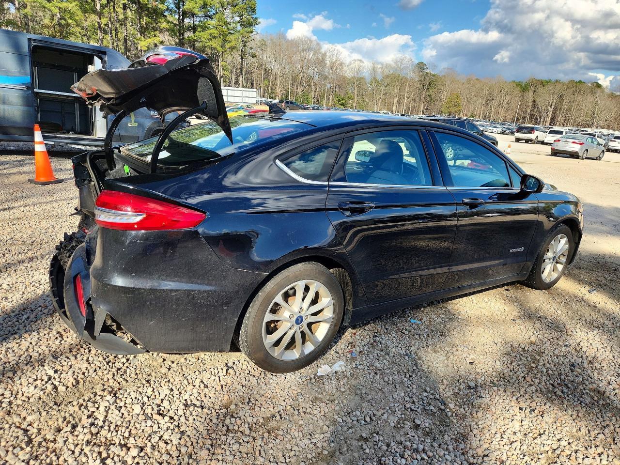 2019 FORD FUSION