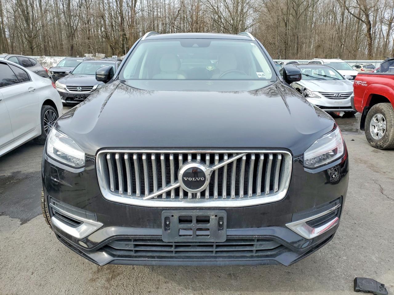 2021 VOLVO XC90