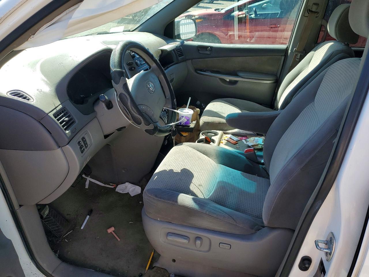 2007 TOYOTA SIENNA