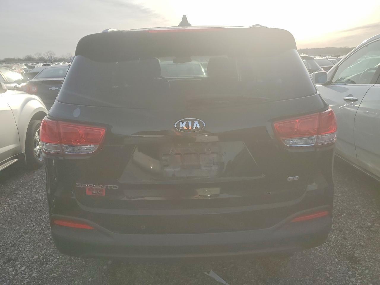 2016 KIA SORENTO