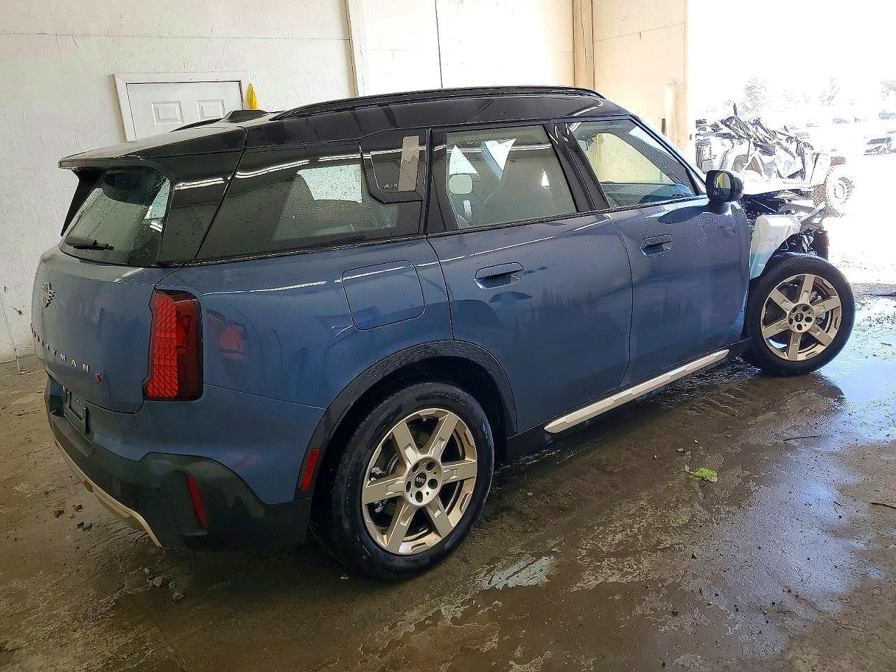 2025 MINI Countryman