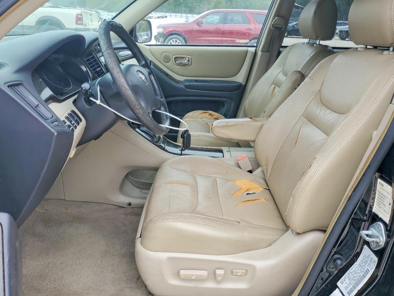 2002 TOYOTA HIGHLANDER