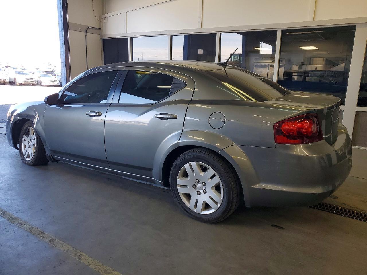 2013 DODGE Avenger