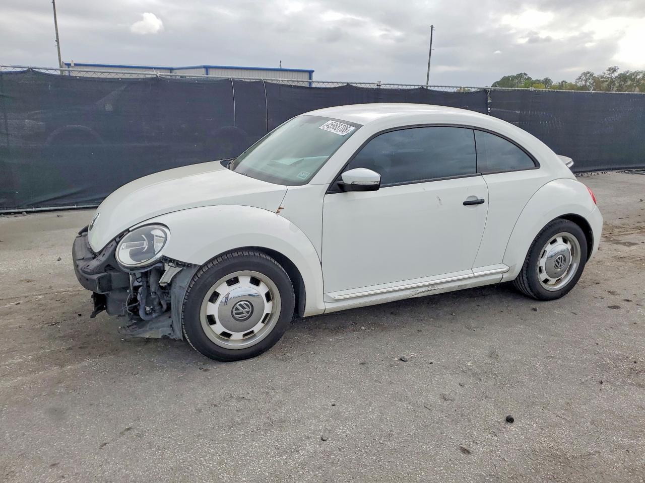 2015 VOLKSWAGEN Beetle