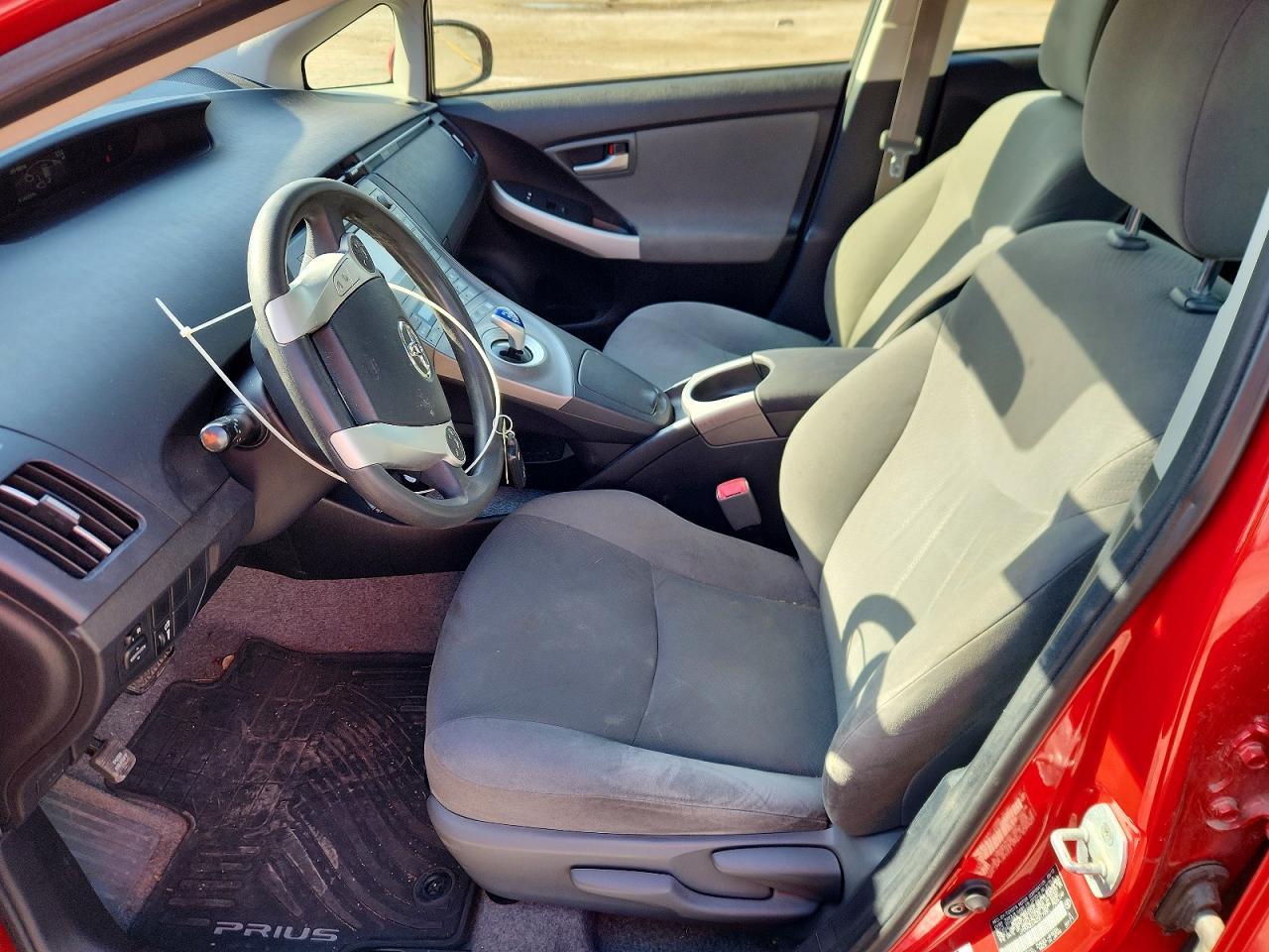 2012 TOYOTA PRIUS
