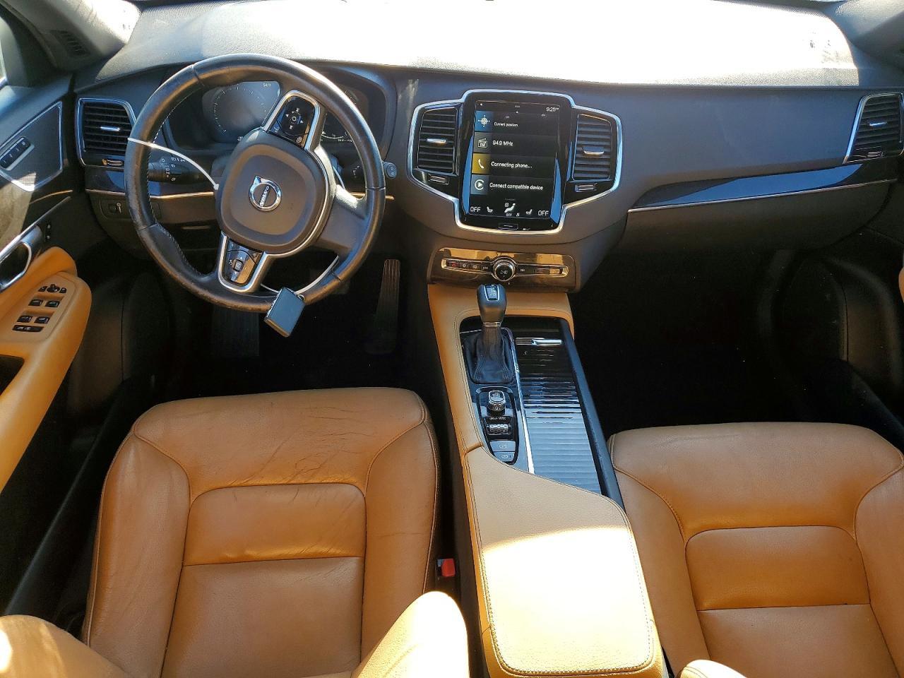 2018 VOLVO XC90
