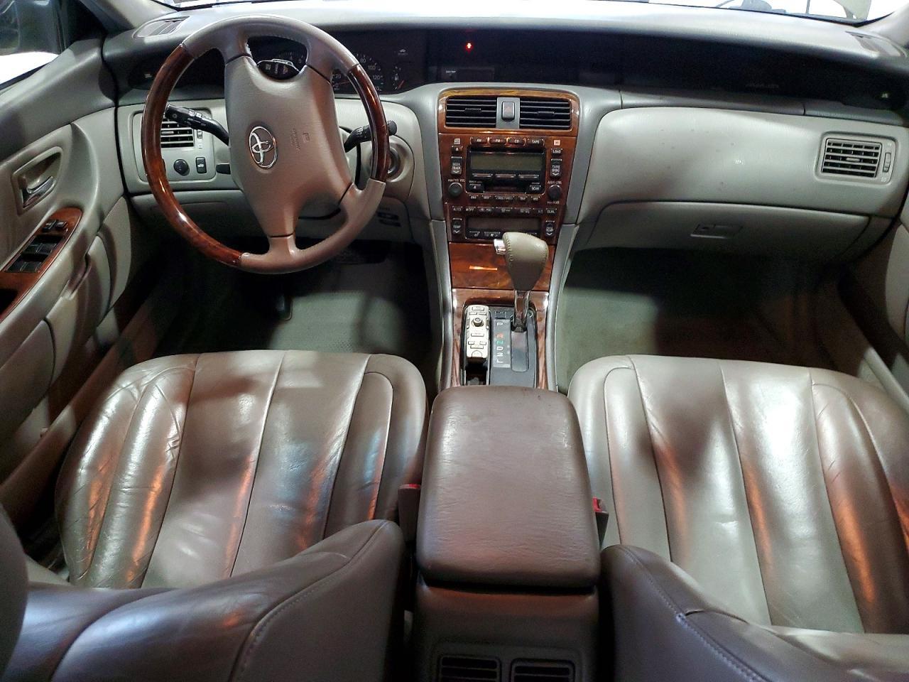 2003 TOYOTA Avalon