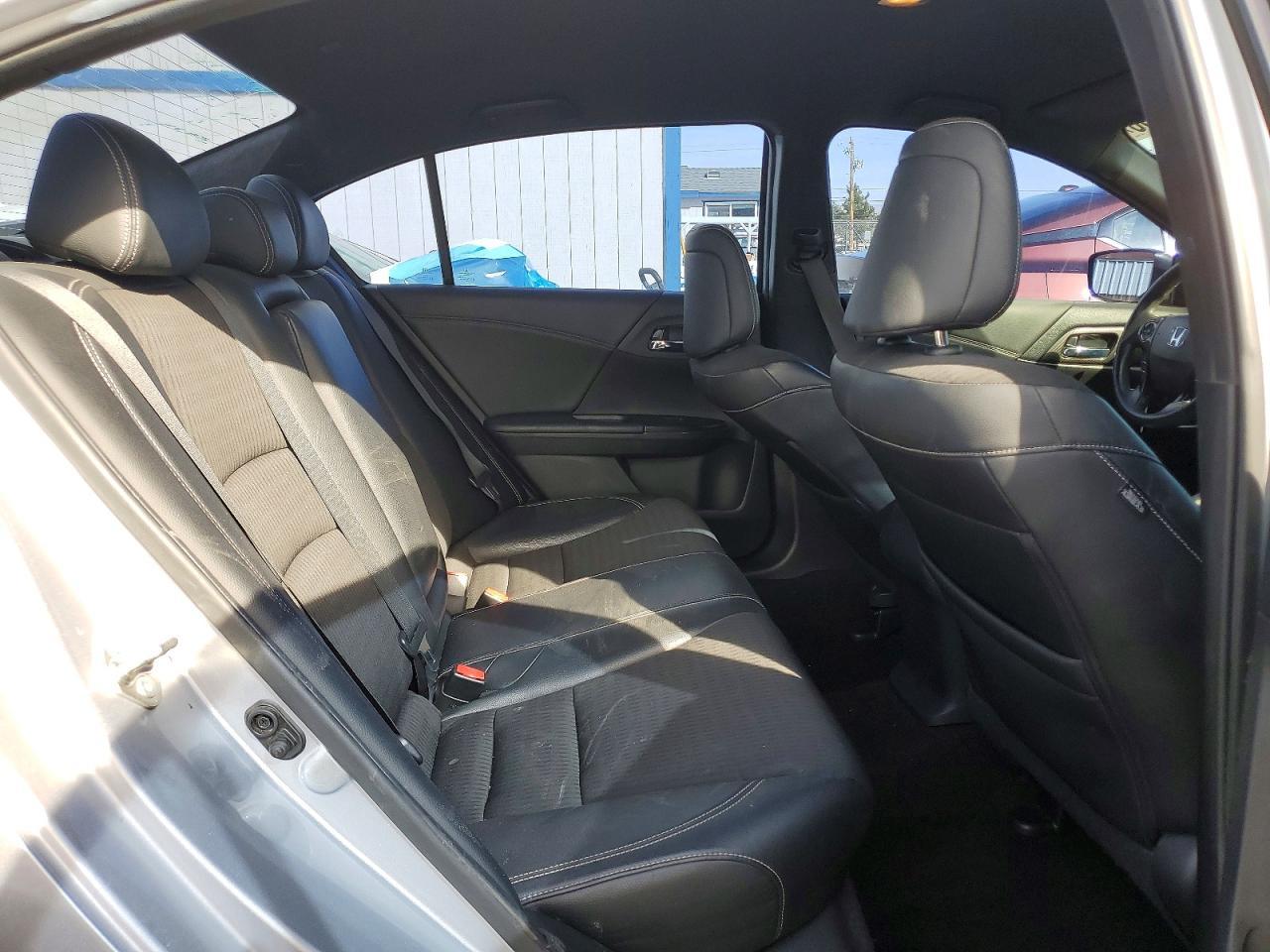 2017 HONDA ACCORD