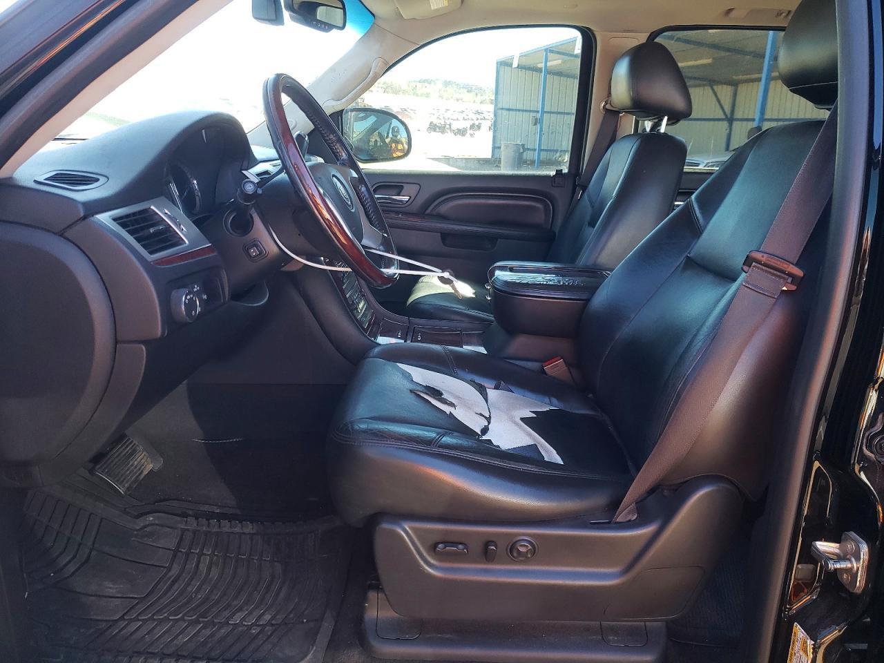 2013 CADILLAC Escalade ESV