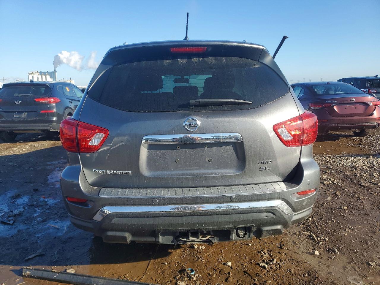2017 NISSAN PATHFINDER