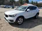 2020 VOLVO XC40
