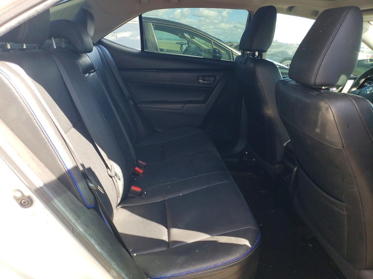 2018 TOYOTA COROLLA