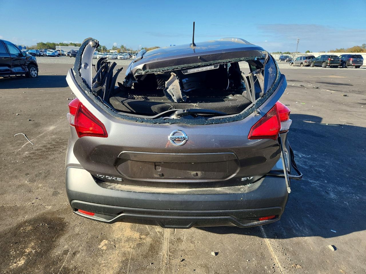 2018 NISSAN KICKS