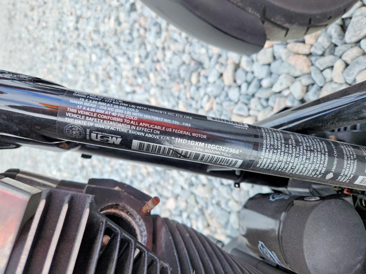 2016 HARLEY-DAVIDSON Fxdb