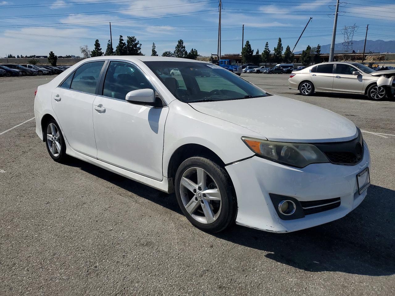 2013 TOYOTA CAMRY